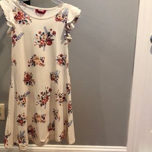 Girls dress